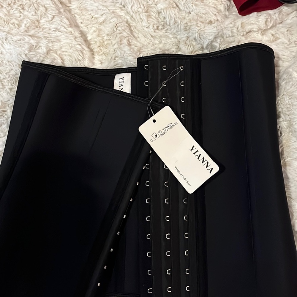 Yianna waist trainer